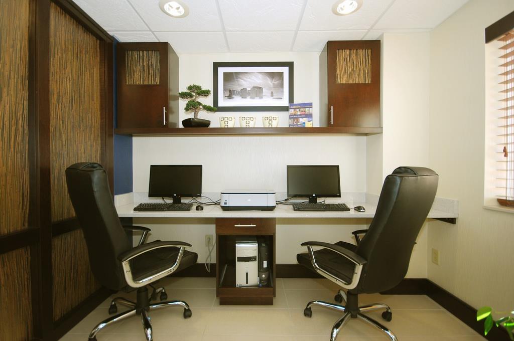 Best Western Plus Berkshire Hills Inn & Suites Pittsfield Facilities photo